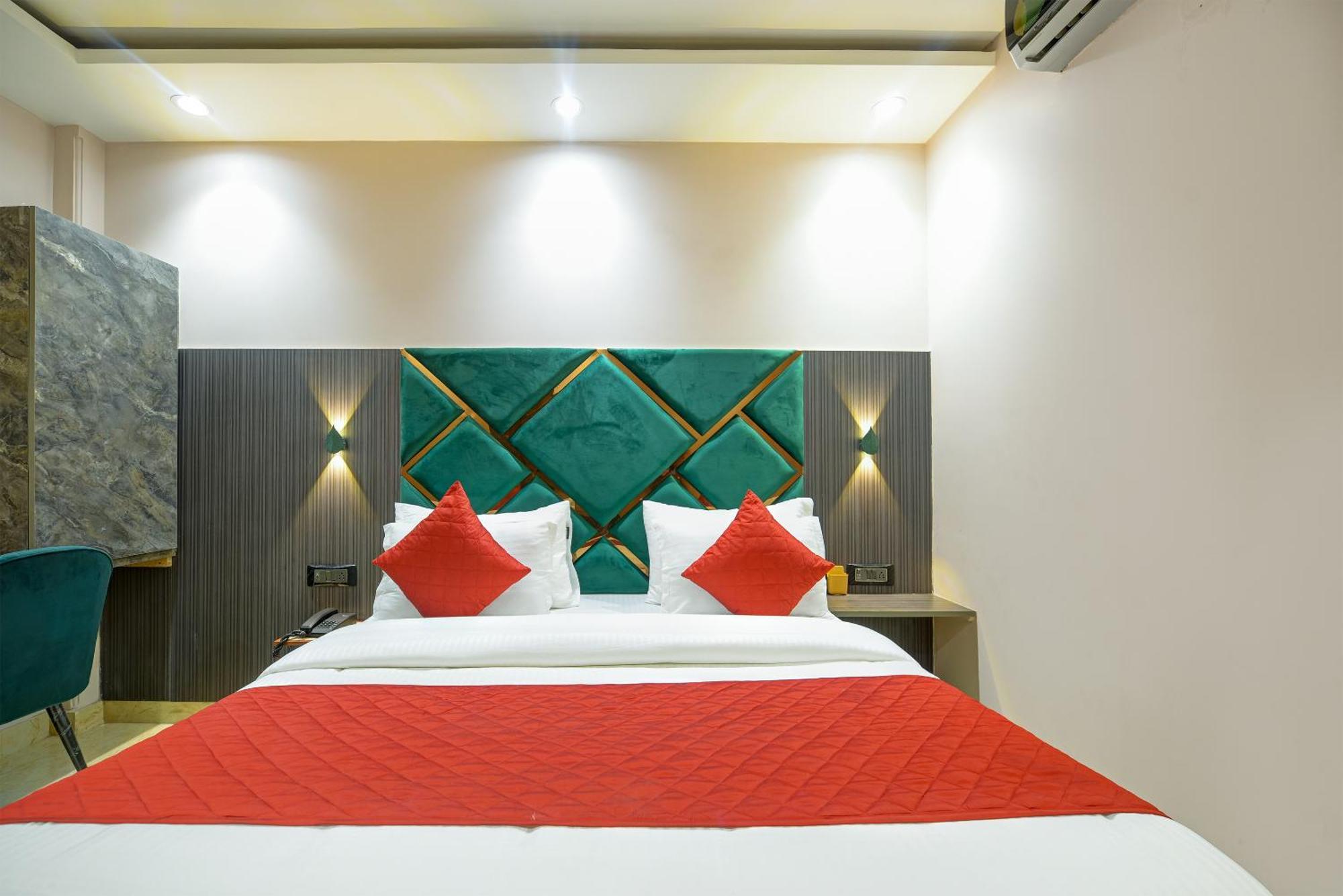 The Pearl Plaza Hotel In City Centre - Near New Delhi Railway Station Exterior foto